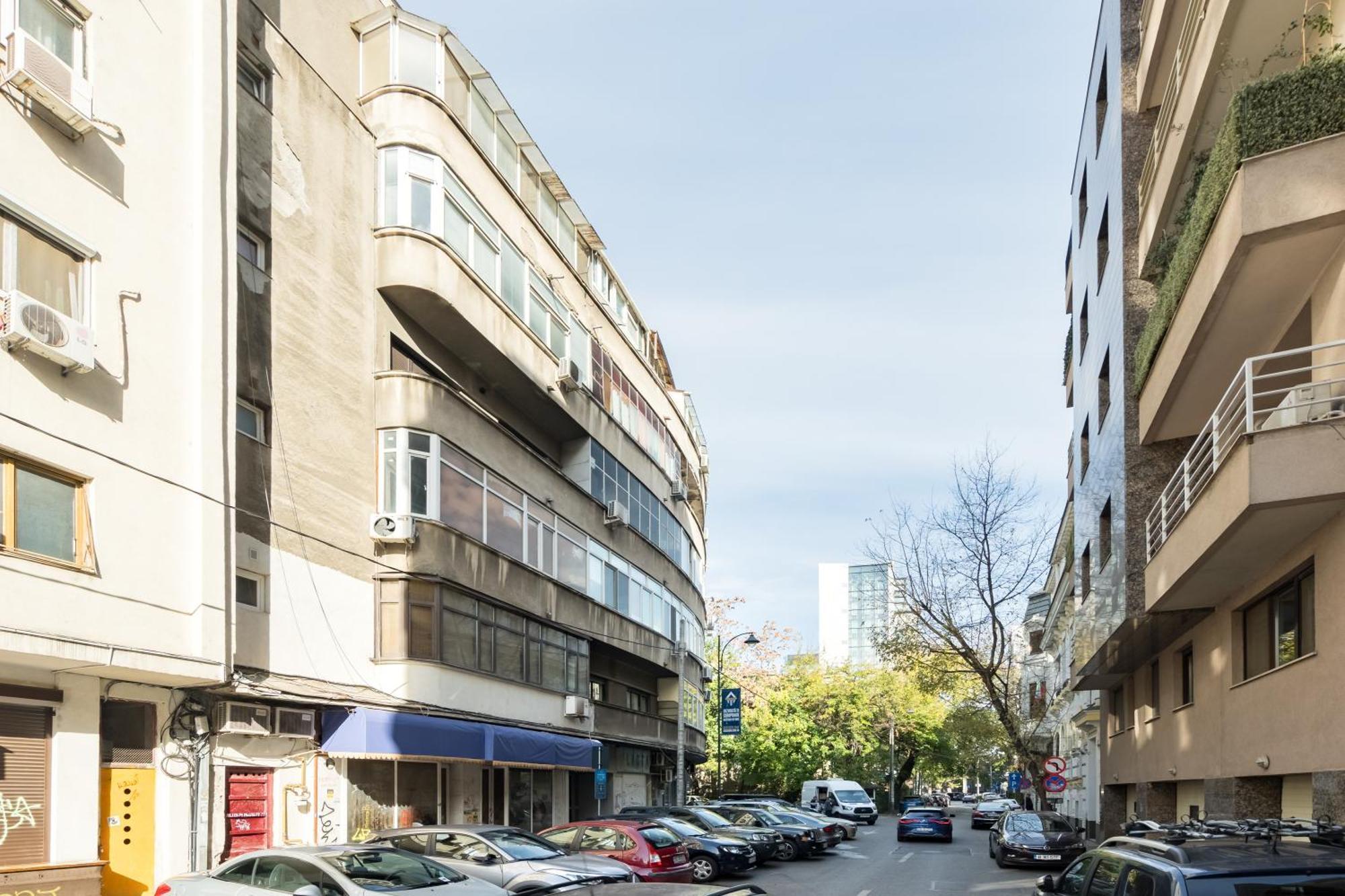 Urban Dream Studio With City Views & Comfort Bucharest Luaran gambar