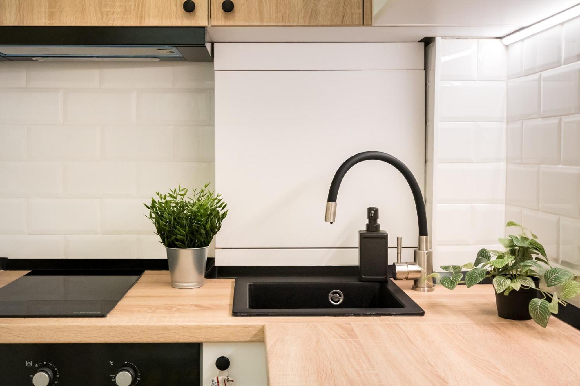 Urban Dream Studio With City Views & Comfort Bucharest Luaran gambar