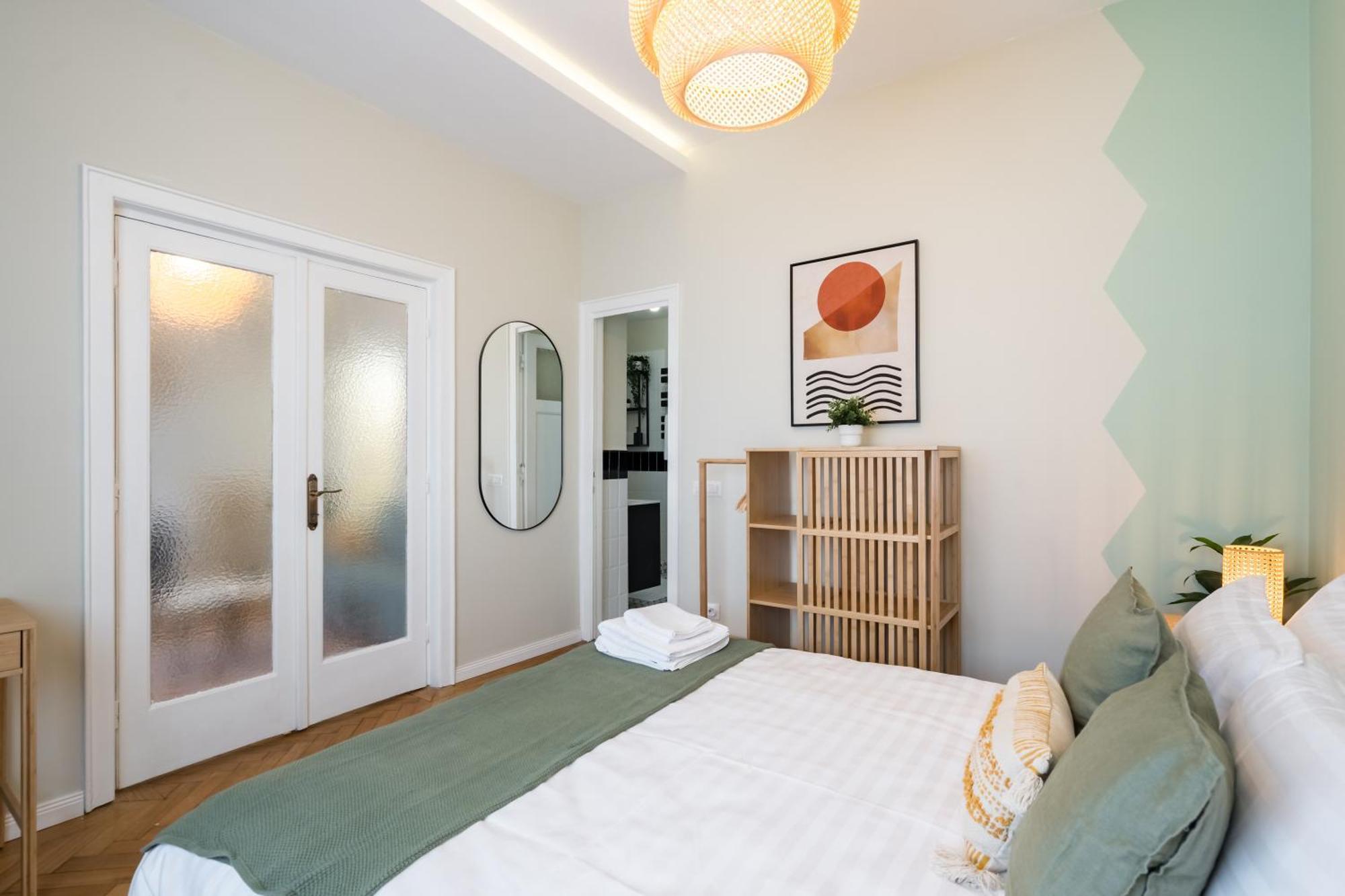 Urban Dream Studio With City Views & Comfort Bucharest Luaran gambar